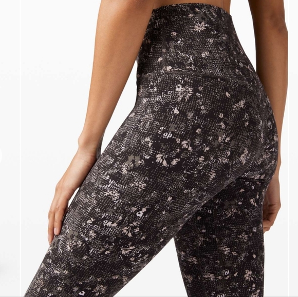 Lululemon Align - Picture 2 of 9